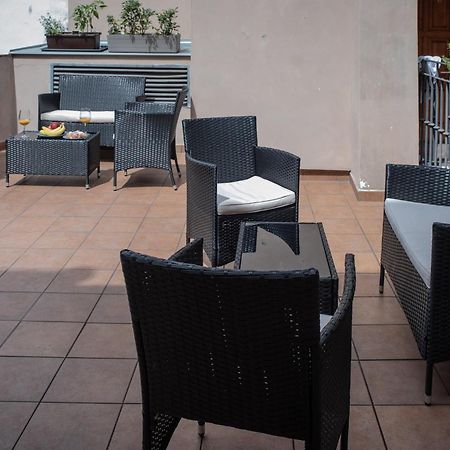 White Swan Boutique Apartments Prague Exterior photo