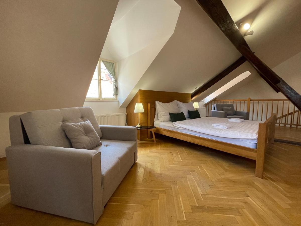 White Swan Boutique Apartments Prague Exterior photo